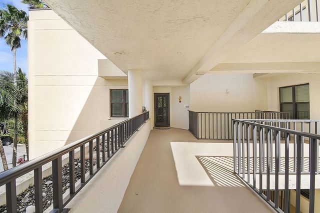 5 of 31 - 221 Ne Plantation Road #316, Hutchinson Island, FL