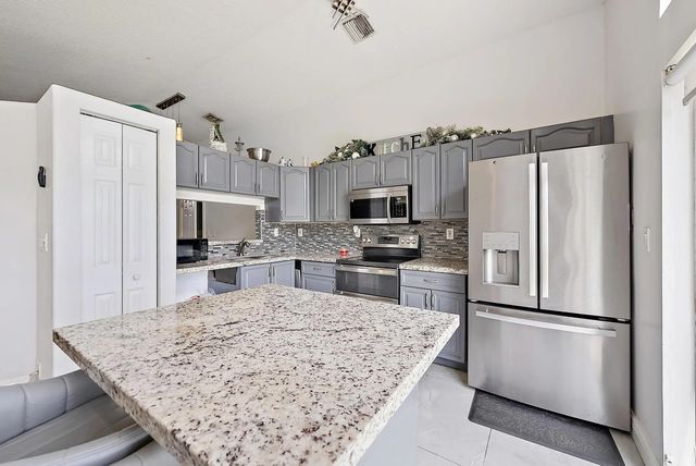 5 of 23 - 8193 Pelican Harbour Drive, Lake Worth, FL