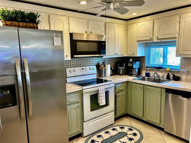 5 of 50 - 411 S Hollybrook Drive #105, Pembroke Pines, FL