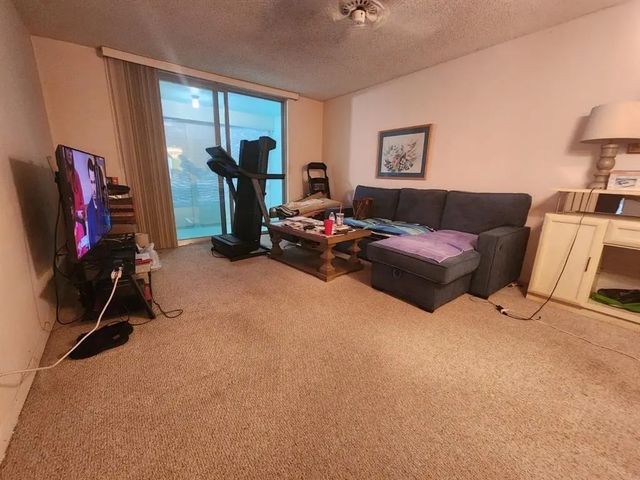 5 of 18 - 5851 Nw 62nd Avenue #105, Tamarac, FL