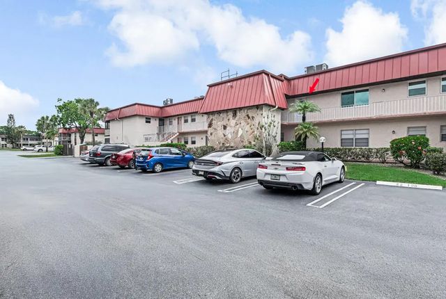 12022 W Greenway Drive #204, Royal Palm Beach