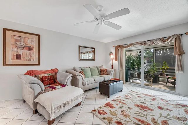 3 of 44 - 12022 W Greenway Drive #204, Royal Palm Beach, FL