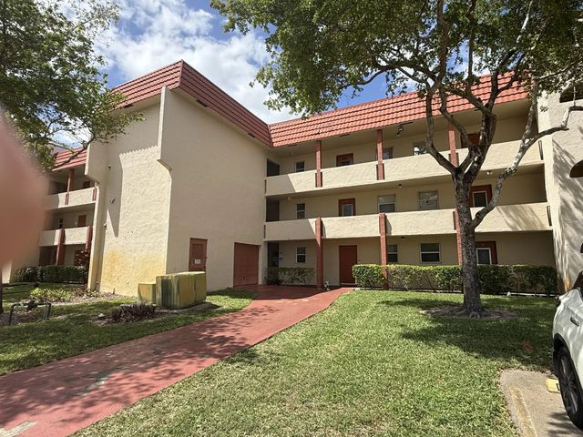 3 of 50 - 8051 Sunrise Lakes Drive N #210, Sunrise, FL