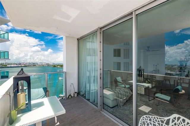 2 of 31 - 1100 West Avenue #1427, Miami Beach, FL