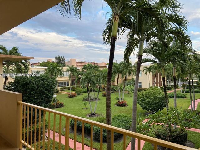 851 Ne 14th Avenue #420, Hallandale Beach