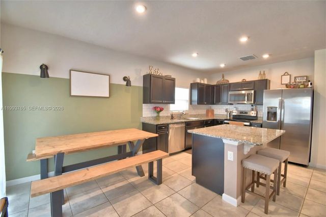 5 of 51 - 542 Eagle Landing Boulevard, Winter Haven, FL