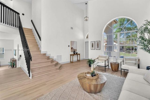 3 of 26 - 9732 Nw 32nd Street, Doral, FL