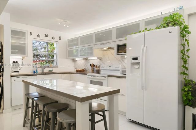 300 Ocean Drive #26, Key Largo