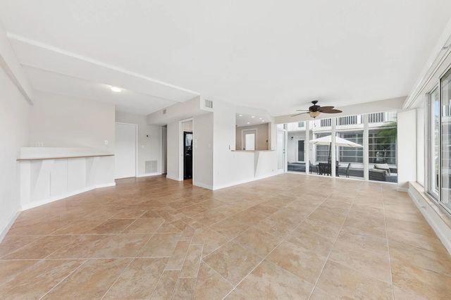 3 of 42 - 180 Isle Of Venice Drive #119, Fort Lauderdale, FL