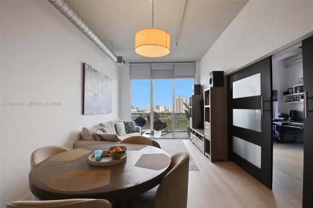 3 of 43 - 3029 Ne 188th Street #904, Aventura, FL