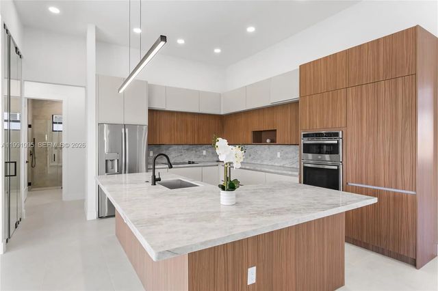 3300 Nw 1st Terrace, 
