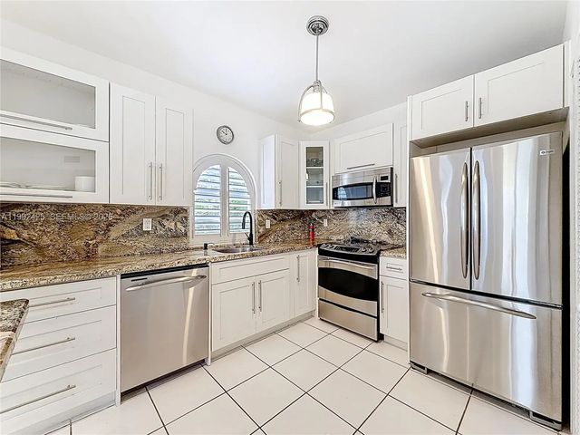9008 Collins Avenue #303, Surfside