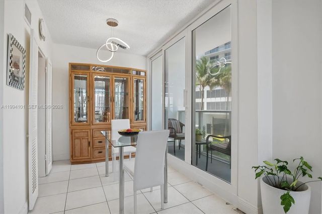 4 of 25 - 3505 S Ocean Drive #201, Hollywood, FL