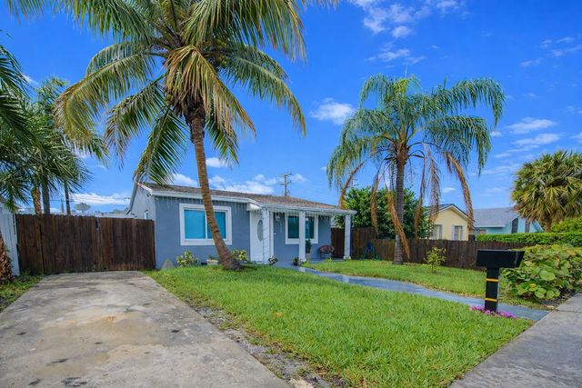 2 of 35 - 1713 N J Street, Lake Worth Beach, FL