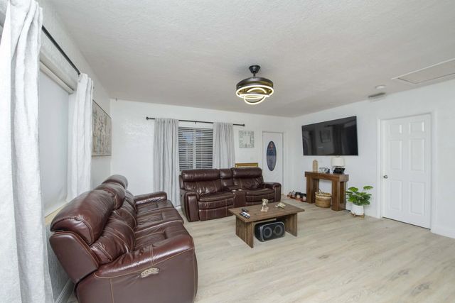 5 of 35 - 1713 N J Street, Lake Worth Beach, FL