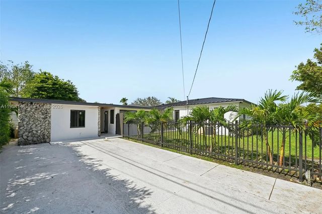 3 of 43 - 5152 Sw 6th Street, Miami, FL