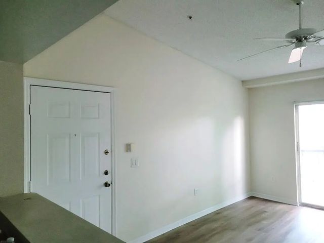 4 of 30 - 4195 N Haverhill Road #324, West Palm Beach, FL