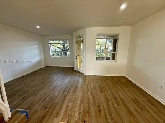 4 of 18 - 1934 Sw 60th Avenue, North Lauderdale, FL