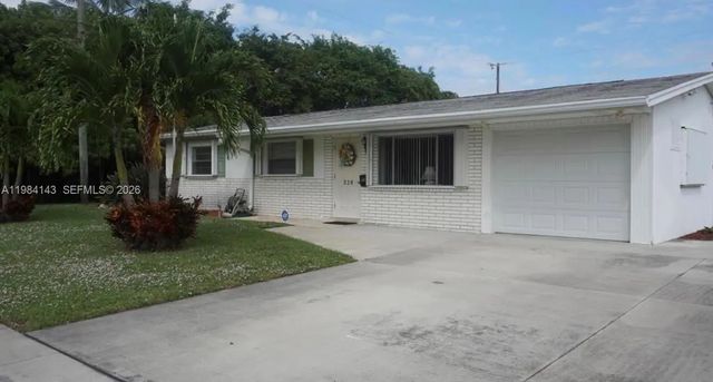 3 of 23 - 328 Riverdale Road, Palm Springs, FL