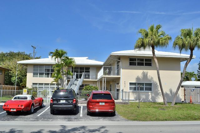 2 of 19 - 2633 Middle River Drive #1-6, Fort Lauderdale, FL