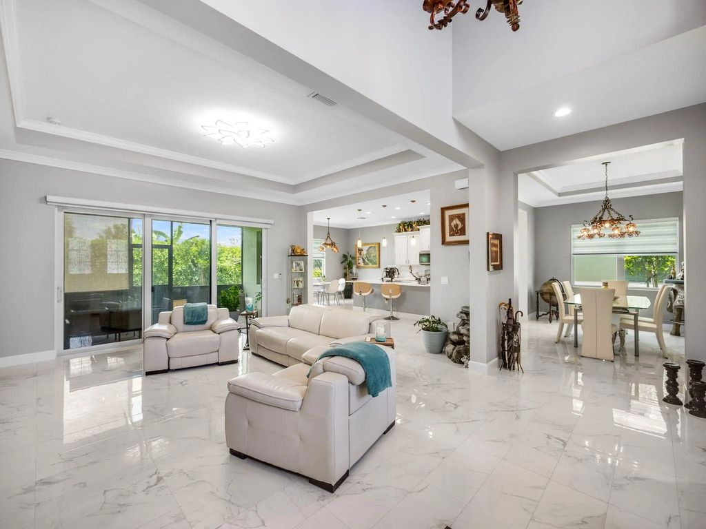5857 Whippoorwill Circle, Westlake