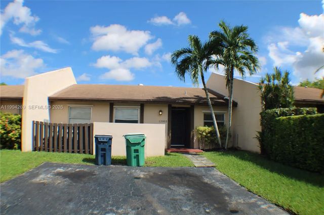 12003 Sw 110th St Circle N, Miami