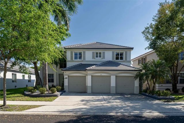 910 Sunflower Circle, Weston