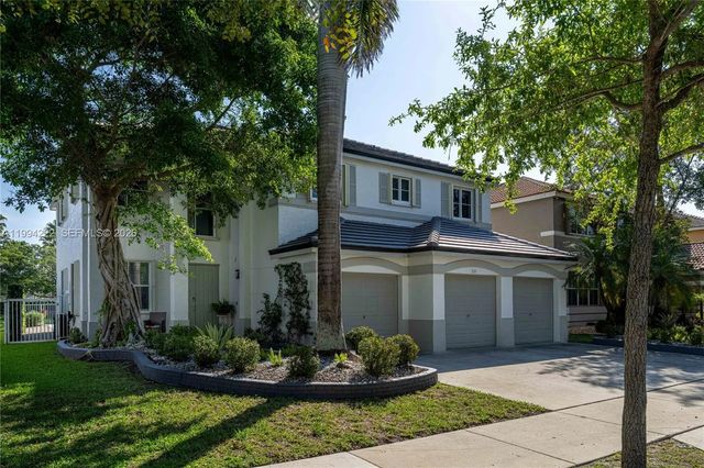 4 of 55 - 910 Sunflower Circle, Weston, FL