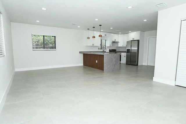 5 of 22 - 1781 Nw 154th Street, Miami Gardens, FL