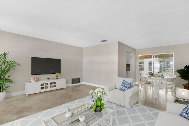 3 of 35 - 110 Nw 24th Court, Pompano Beach, FL