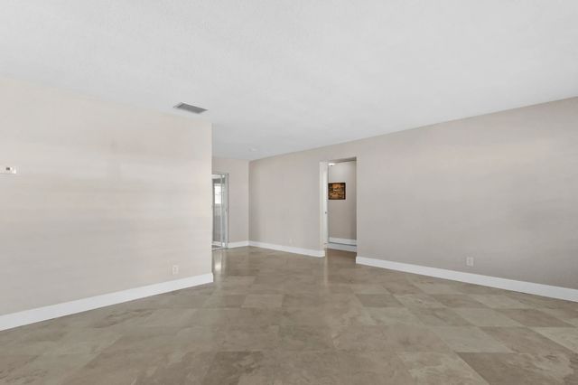 5 of 35 - 110 Nw 24th Court, Pompano Beach, FL
