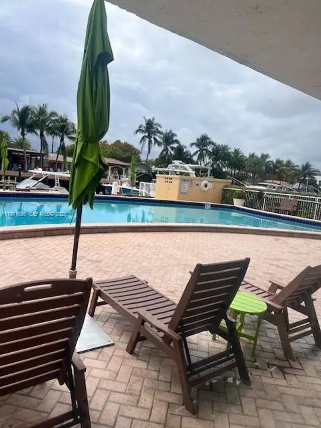 4 of 27 - 2000 Ne 135th Street #601, North Miami, FL