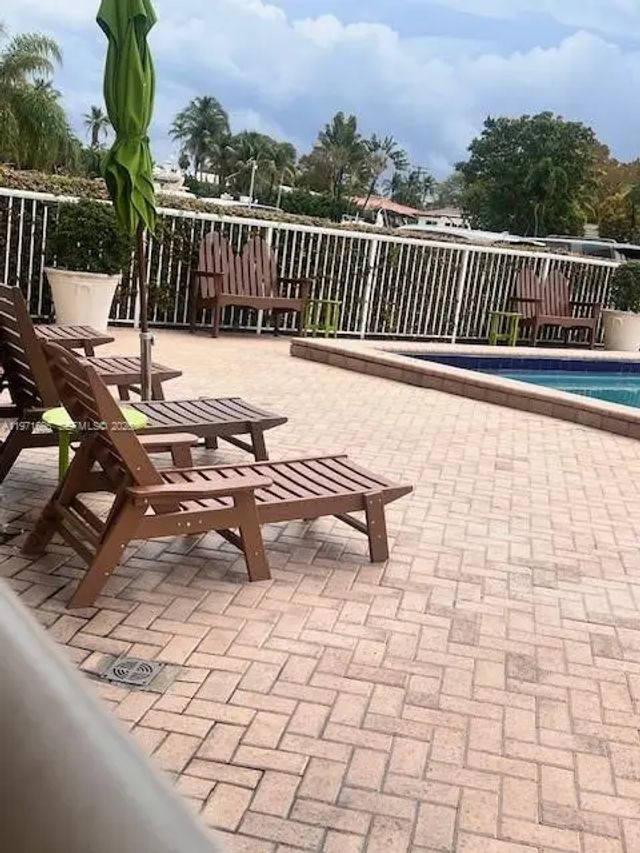 5 of 27 - 2000 Ne 135th Street #601, North Miami, FL