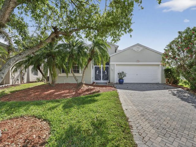 608 Sw Calamondin Way Way Sw, Vero Beach