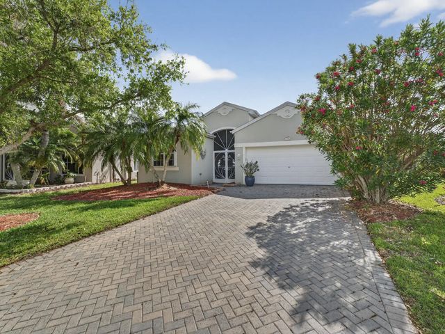 2 of 36 - 608 Sw Calamondin Way Way Sw, Vero Beach, FL