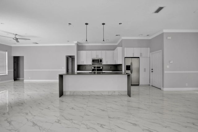 Photo of Listing #B26015080