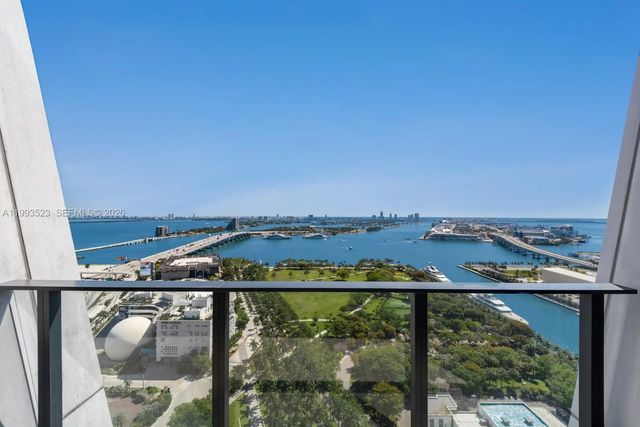 5 of 56 - 1000 Biscayne Boulevard #2702, Miami, FL
