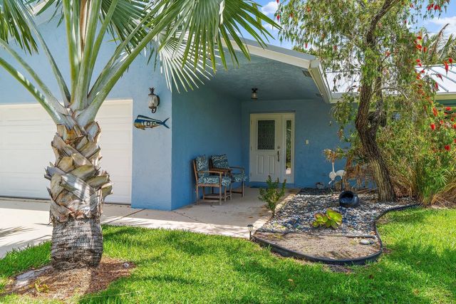2 of 29 - 106 Chapel Lane, Tequesta, FL
