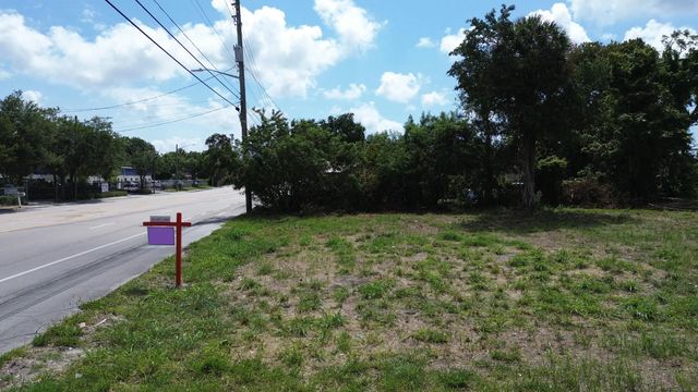 2 of 8 - 2944 Westgate Avenue, West Palm Beach, FL