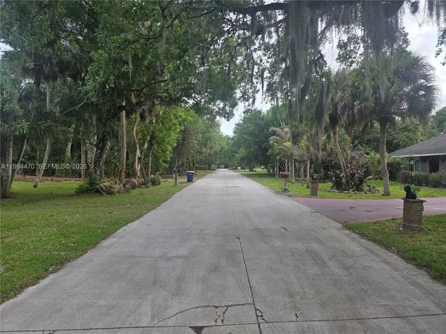 2 of 12 - 3602 Wilderness Drive W, Fort Pierce, FL