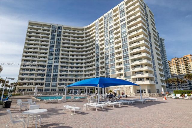 2 of 32 - 3180 S Ocean Drive #718, Hallandale Beach, FL
