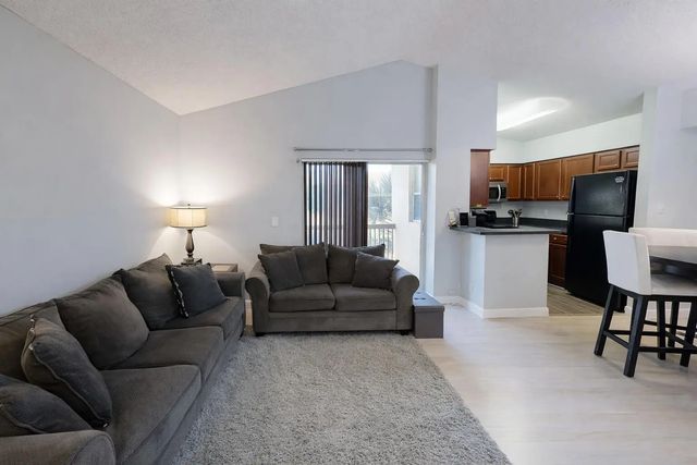 3 of 10 - 7670 Westwood Drive #718, Tamarac, FL