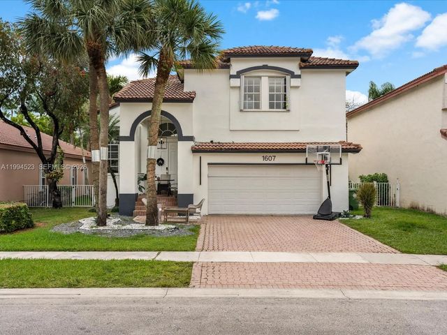 1607 Sw 157th Avenue, Pembroke Pines