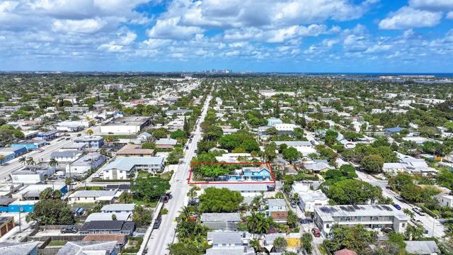 4 of 6 - 714 N 4th Ave Avenue N, Lake Worth Beach, FL