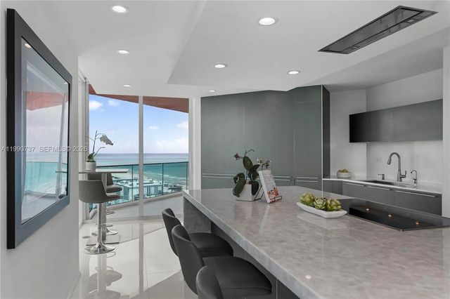 5 of 42 - 300 S Pointe Drive #3405, Miami Beach, FL