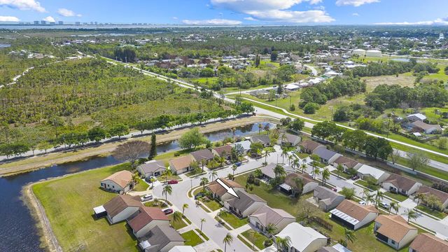 2 of 38 - 2363 Se Breckenridge Circle, Port St. Lucie, FL