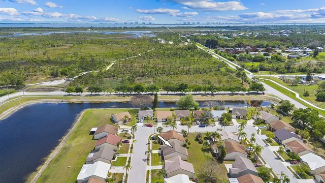 3 of 38 - 2363 Se Breckenridge Circle, Port St. Lucie, FL