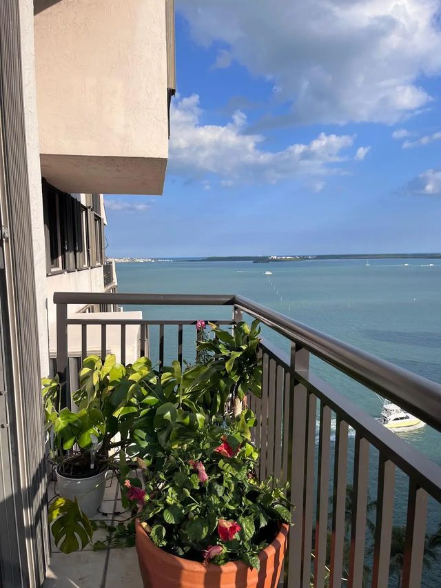 2 of 22 - 540 Brickell Key Drive #1721, Miami, FL