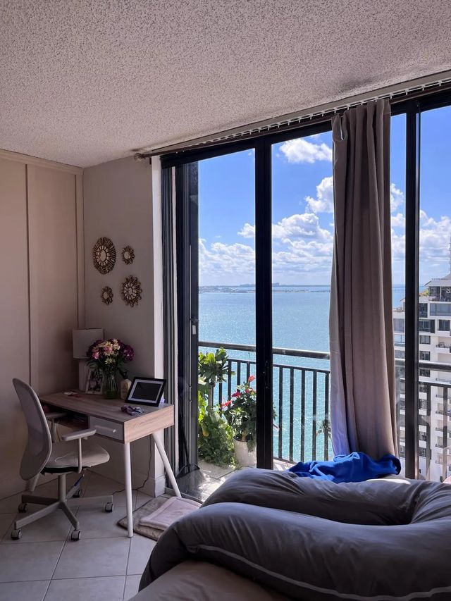 3 of 22 - 540 Brickell Key Drive #1721, Miami, FL