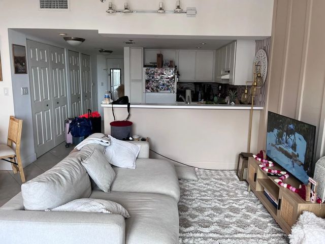 4 of 22 - 540 Brickell Key Drive #1721, Miami, FL